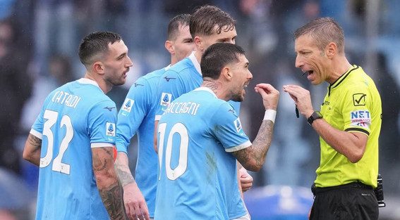 Lazio Napoli 0-2 Unico vincitore… il pubblico della Lazio